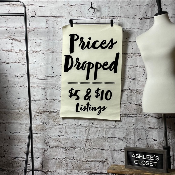 Bookmark My Closet! - Picture 2 of 4